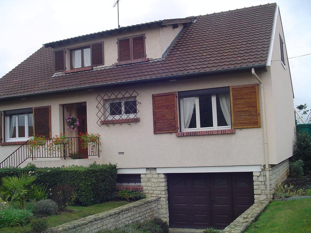 Chambre Crescia Vernouillet  Rom bilde